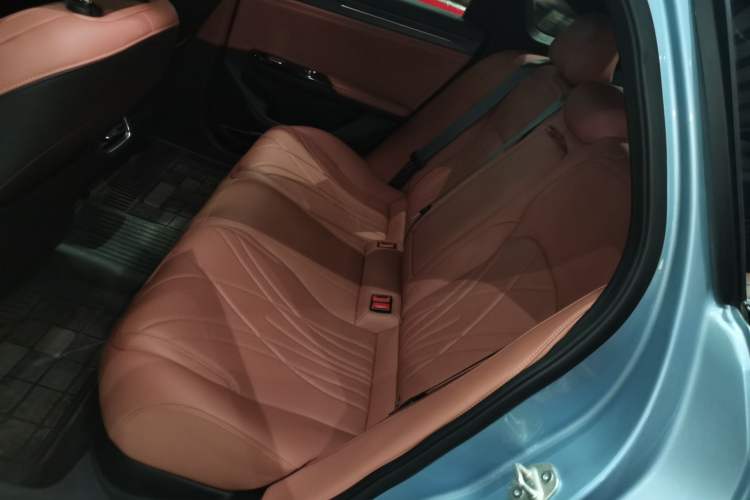 Used Geely Galaxy L6 2025 EM-i 140km Starship Edition Interior 4