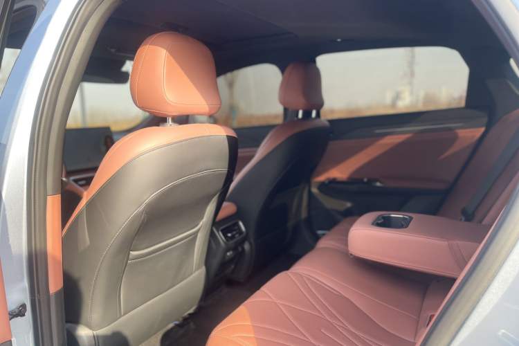 Used Geely Galaxy L6 2025 EM-i 140km Starship Edition Interior 4