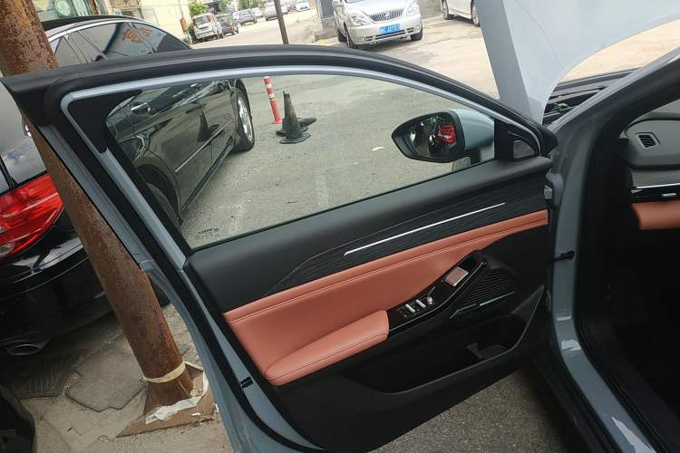 Used Geely Galaxy L6 2025 EM-i 60km Launch Edition Left Front Door Interior