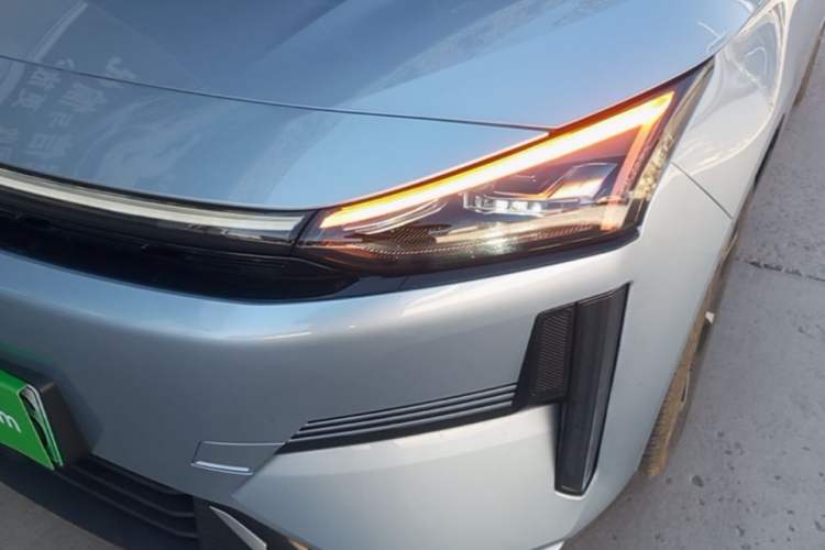 Used Geely Galaxy L6 2025 EM-i 140km Starship Edition Left Front Headlight