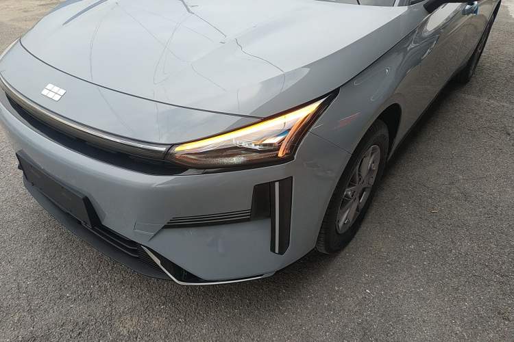 Used Geely Galaxy L6 2025 EM-i 60km Launch Edition Left Front Headlight