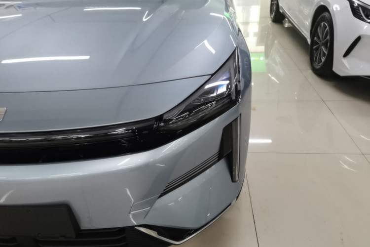 Used Geely Galaxy L6 2025 EM-i 140km Starship Edition Left Front Headlight
