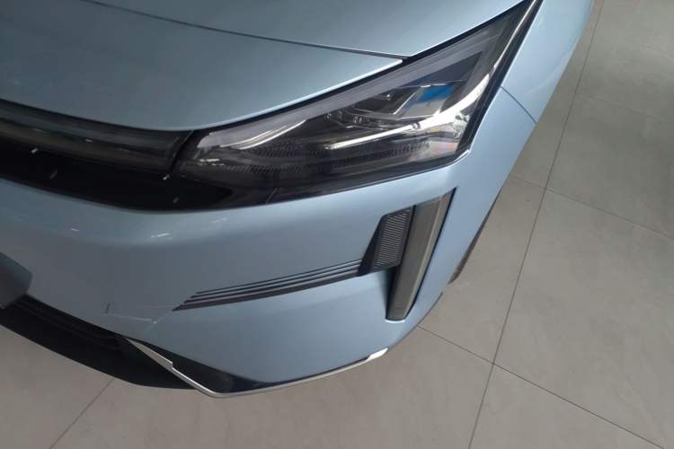 Used Geely Galaxy L6 2025 EM-i 140km Starship Edition Left Front Headlight