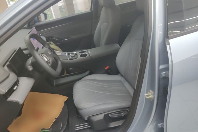 Used Geely Galaxy L6 2025 EM-i 60km Launch Edition Left Front Seat