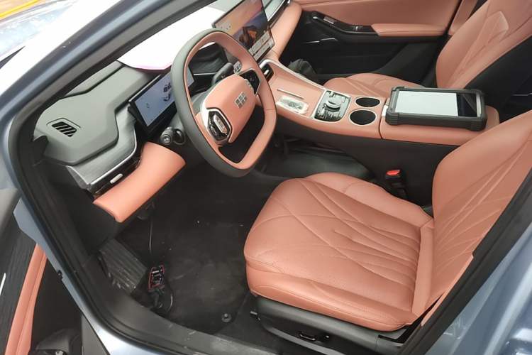 Used Geely Galaxy L6 2025 EM-i 140km Starship Edition Left Front Seat
