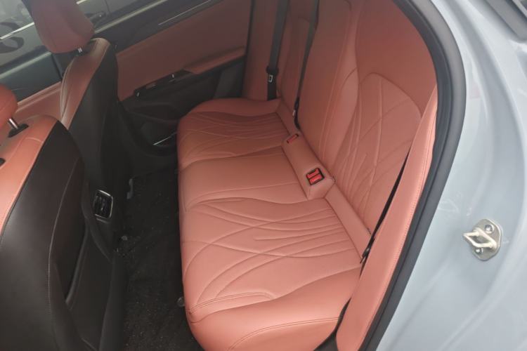 Used Geely Galaxy L6 2025 EM-i 60km Launch Edition Left Rear Seat