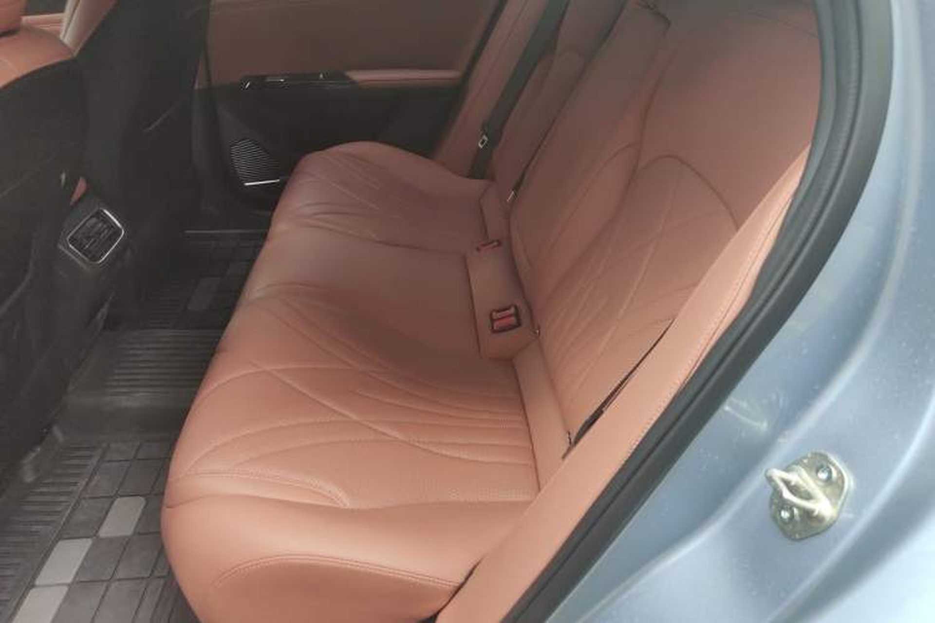 Used Geely Galaxy L6 2025 EM-i 140km Starship Edition Left Rear Seat