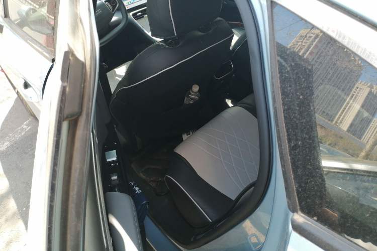 Used Geely Galaxy L6 2025 EM-i 140km Starship Edition Left Rear Seat