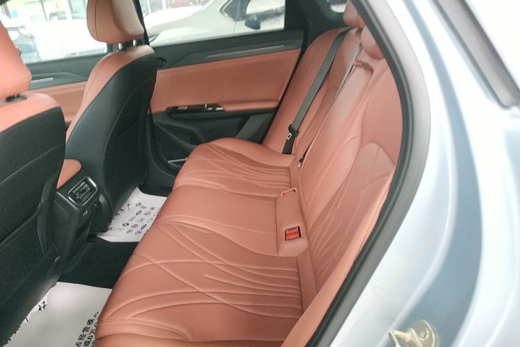 Used Geely Galaxy L6 2025 EM-i 140km Starship Edition Left Rear Seat