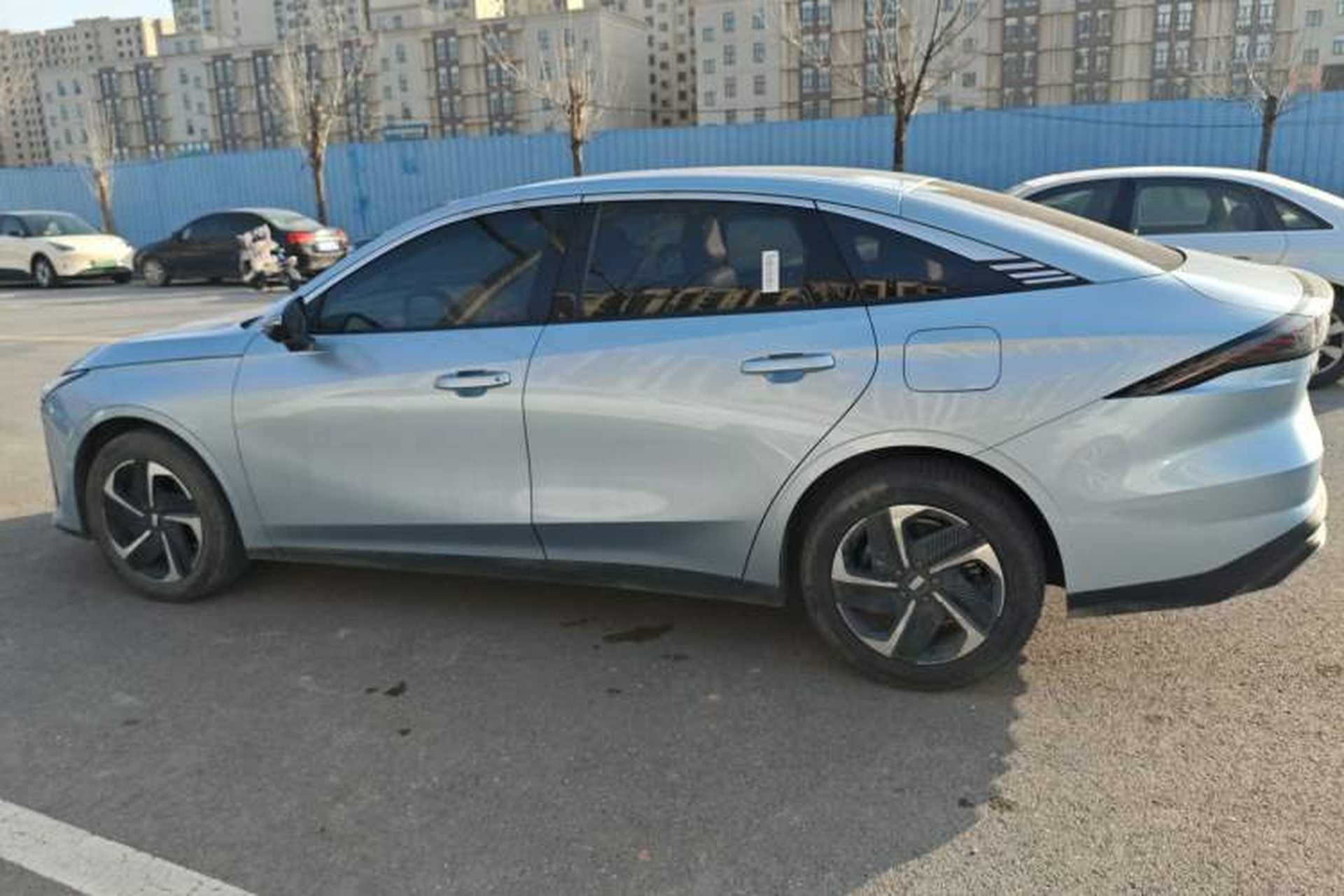 Used Geely Galaxy L6 2025 EM-i 140km Starship Edition Left Side