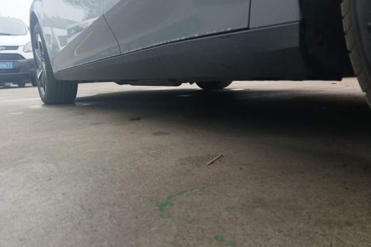Used Geely Galaxy L6 2025 EM-i 140km Explorer+ Edition Left Side Sill