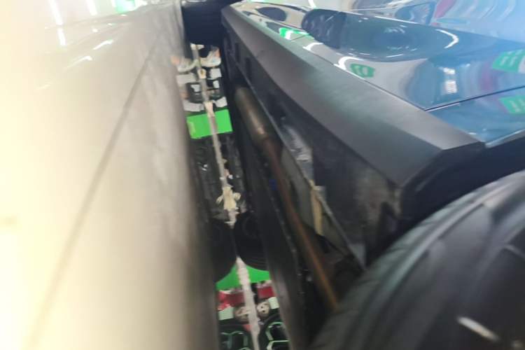 Used Geely Galaxy L6 2025 EM-i 140km Starship Edition Left Side Sill