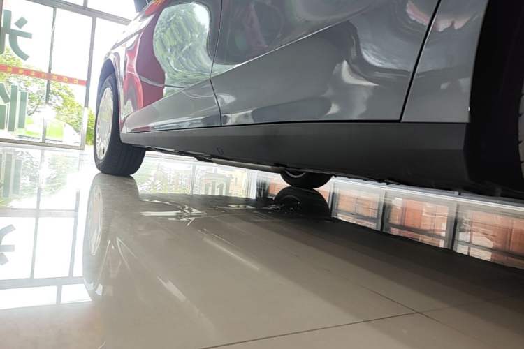 Used Geely Galaxy L6 2025 EM-i 140km Explorer+ Edition Left Side Sill