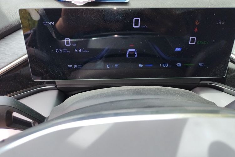 Used Geely Galaxy L6 2025 EM-i 60km Launch Edition Odometer Close Up