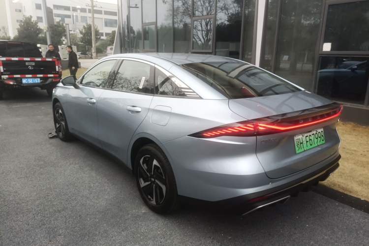 Used Geely Galaxy L6 2025 EM-i 140km Starship Edition Rear Left 45 Deg