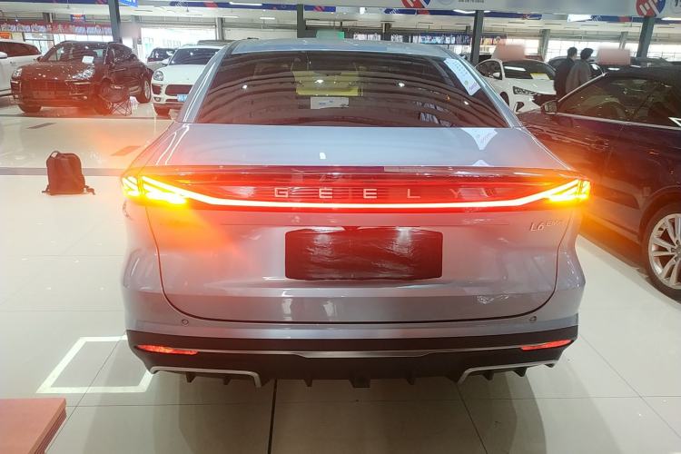Used Geely Galaxy L6 2025 EM-i 140km Starship Edition Rear