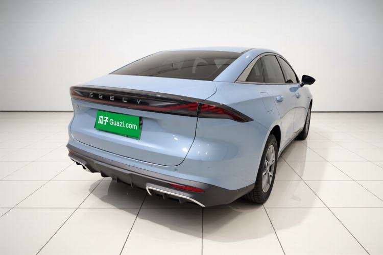 Used Geely Galaxy L6 2025 EM-i 60km Launch Edition Rear Right 45 Deg