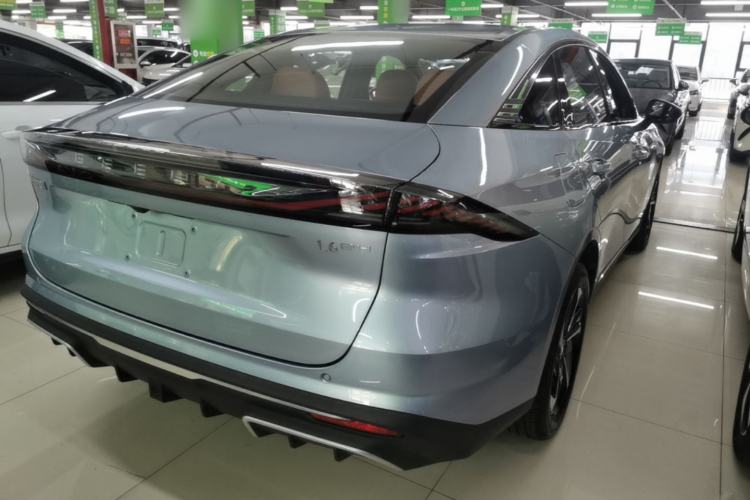 Used Geely Galaxy L6 2025 EM-i 140km Starship Edition Rear Right 45 Deg