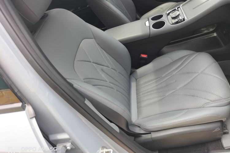 Used Geely Galaxy L6 2025 EM-i 140km Explorer+ Edition Right Front Seat