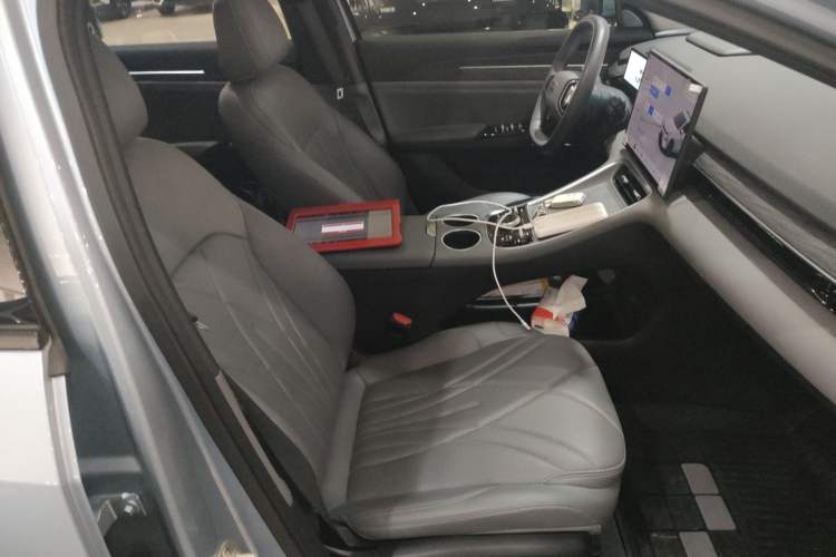 Used Geely Galaxy L6 2025 EM-i 140km Starship Edition Right Front Seat
