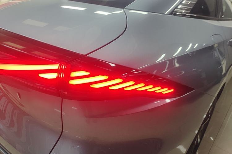 Used Geely Galaxy L6 2025 EM-i 140km Starship Edition Right Rear Taillight
