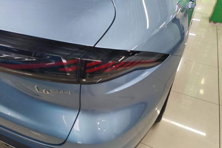 Used Geely Galaxy L6 2025 EM-i 140km Starship Edition Right Rear Taillight