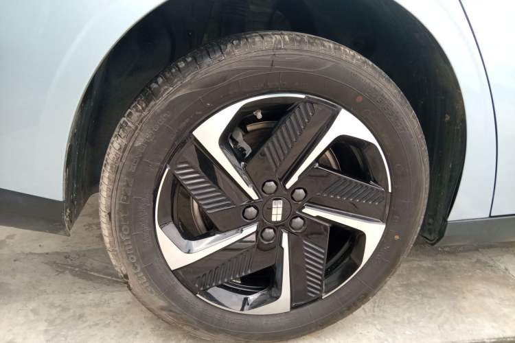 Used Geely Galaxy L6 2025 EM-i 140km Starship Edition Right Rear Wheel Hub