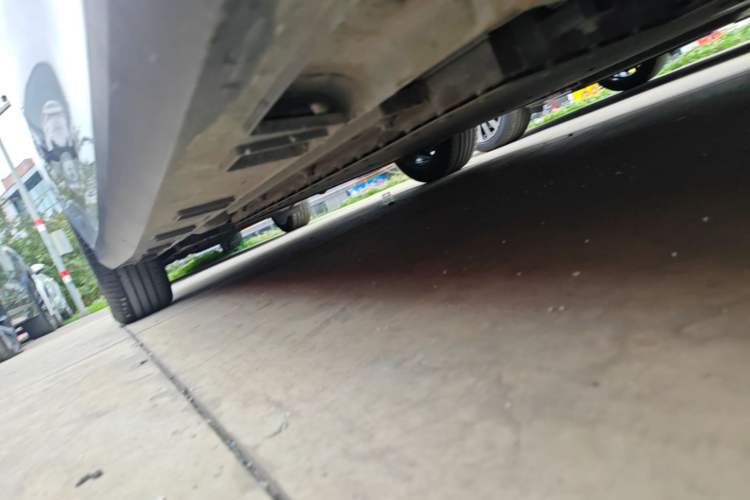 Used Geely Galaxy L6 2025 EM-i 140km Explorer+ Edition Right Side Sill