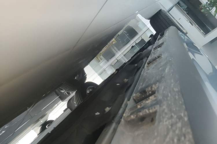 Used Geely Galaxy L6 2025 EM-i 60km Launch Edition Right Side Sill