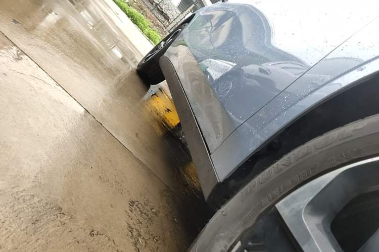 Used Geely Galaxy L6 2025 EM-i 140km Starship Edition Right Side Sill