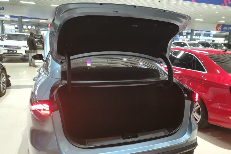 Used Geely Galaxy L6 2025 EM-i 140km Starship Edition Trunk