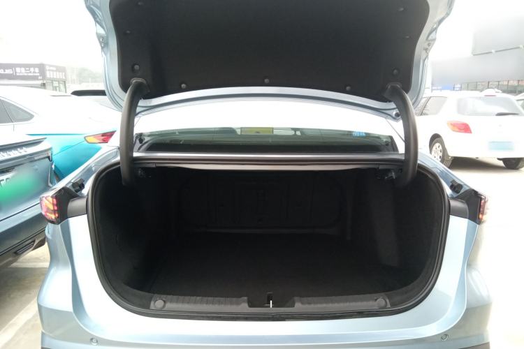 Used Geely Galaxy L6 2025 EM-i 140km Starship Edition Trunk