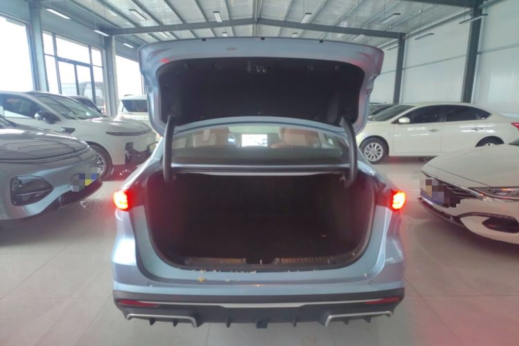 Used Geely Galaxy L6 2025 EM-i 140km Starship Edition Trunk