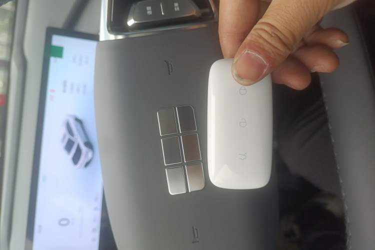 Used Geely Galaxy L6 2025 EM-i 140km Starship Edition Vehicle Key