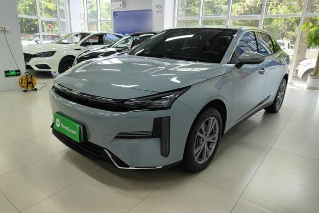 Used Geely Galaxy L6 2025 EM-i 140km Long-Range Version