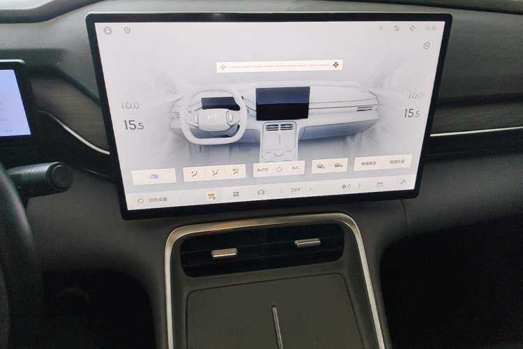 Used Geely Galaxy L6 2025 EM-i 140km Explorer+ Edition Audio And AC Panel