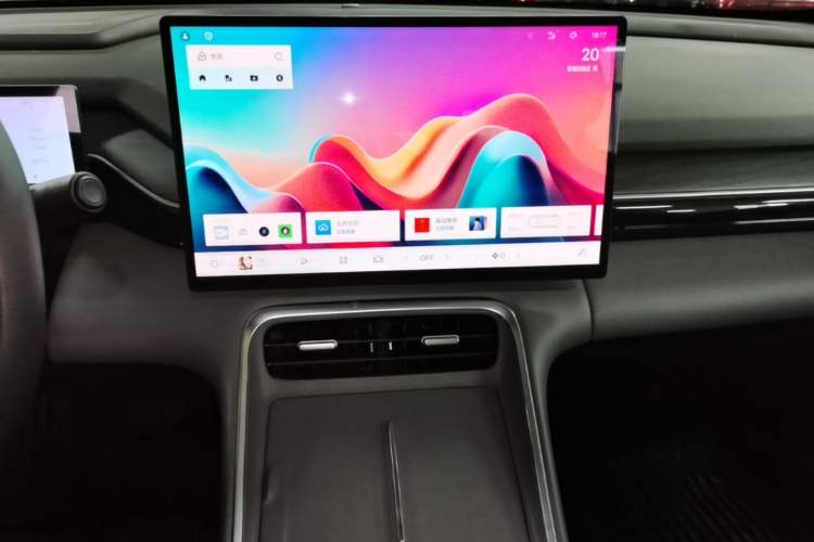Used Geely Galaxy L6 2025 EM-i 140km Starship Edition Audio And AC Panel