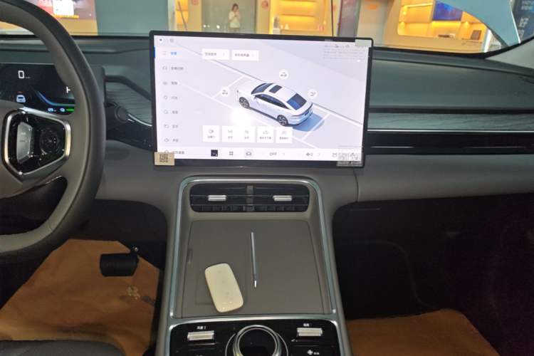 Used Geely Galaxy L6 2025 EM-i 60km Exploration Edition Audio And AC Panel