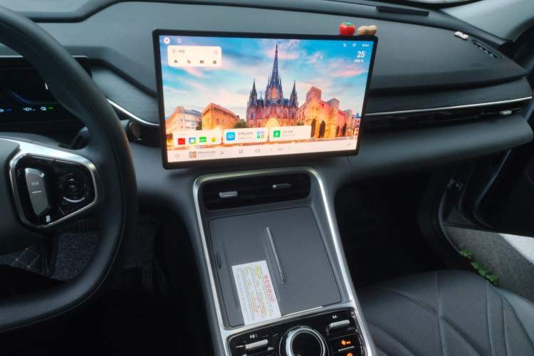 Used Geely Galaxy L6 2025 EM-i 60km Launch Edition Audio And AC Panel