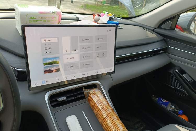 Used Geely Galaxy L6 2025 EM-i 60km Launch Edition Audio And AC Panel
