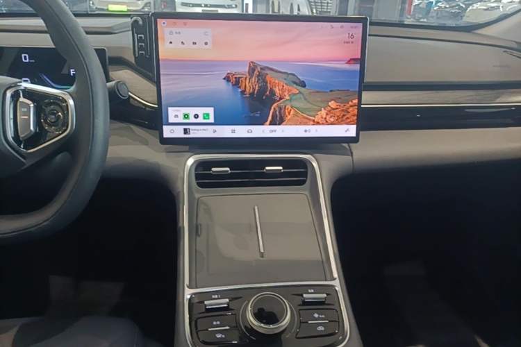 Used Geely Galaxy L6 2025 EM-i 60km Launch Edition Audio And AC Panel