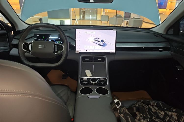 Used Geely Galaxy L6 2025 EM-i 60km Exploration Edition Center Console