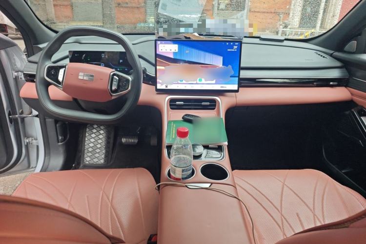 Used Geely Galaxy L6 2025 EM-i 60km Launch Edition Center Console