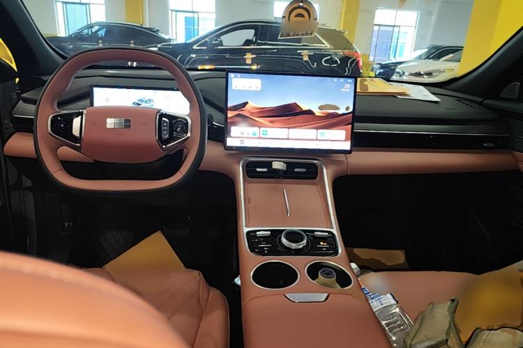 Used Geely Galaxy L6 2025 EM-i 140km Explorer+ Edition Center Console