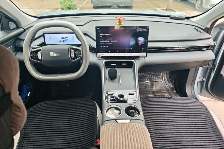 Used Geely Galaxy L6 2025 EM-i 140km Explorer+ Edition Center Console
