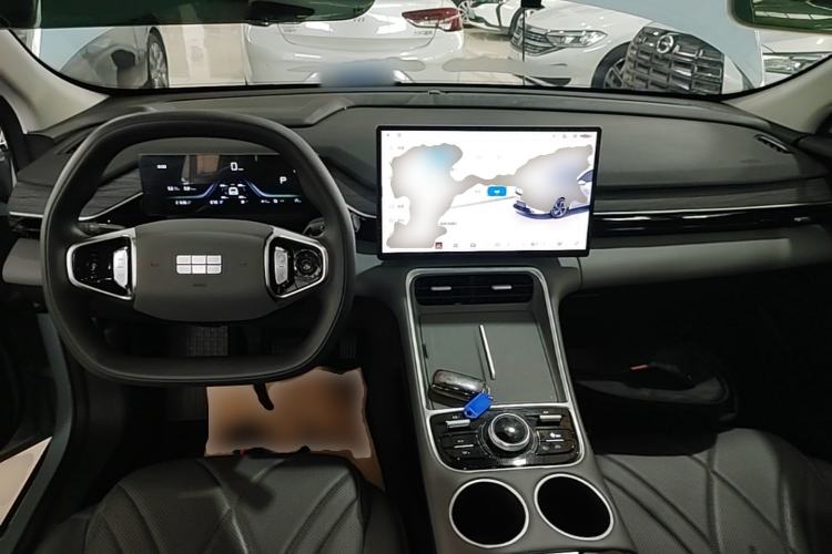 Used Geely Galaxy L6 2025 EM-i 140km Long-Range Version Center Console