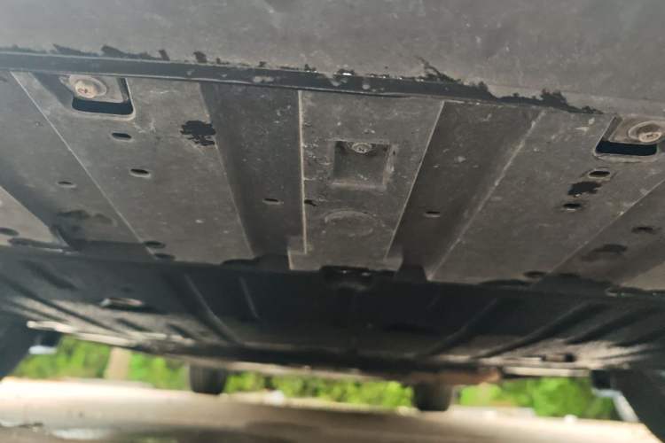 Used Geely Galaxy L6 2025 EM-i 140km Explorer+ Edition Chassis Front