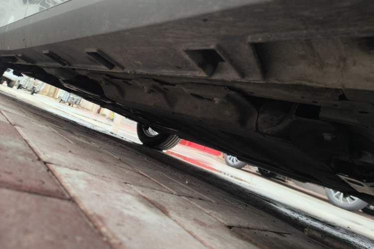 Used Geely Galaxy L6 2025 EM-i 60km Exploration Edition Chassis Front Right