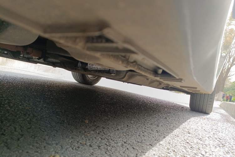Used Geely Galaxy L6 2025 EM-i 60km Launch Edition Chassis Rear Right
