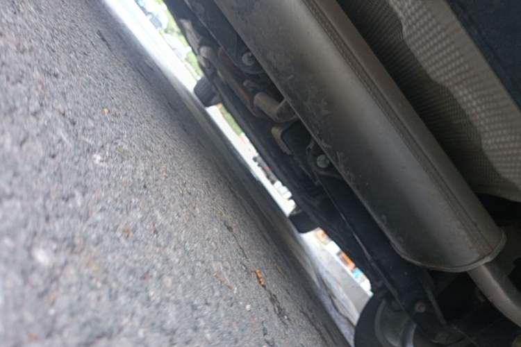 Used Geely Galaxy L6 2025 EM-i 140km Long-Range Version Chassis Rear